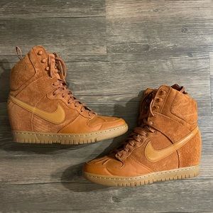 Nike Women’s Wedge Sneaker